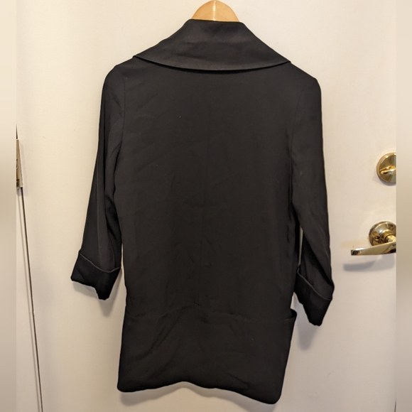 Aritzia Wilfred Chevalier Blazer Jacket in Black With Satiny Lapels / Cuffs - Picture 2 of 4